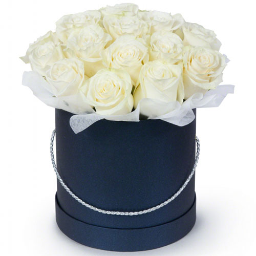 Фото товара 21 белая роза в шляпной коробке в Умани