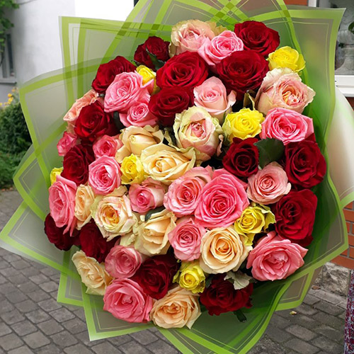 цветы и подарки на 8 Марта в категории 51 Роза | «Санта Роза»